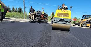 Best Recycled Asphalt Driveway Installation  in Cave City, AR